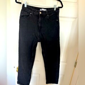 Zara high waist mom jeans size 8.